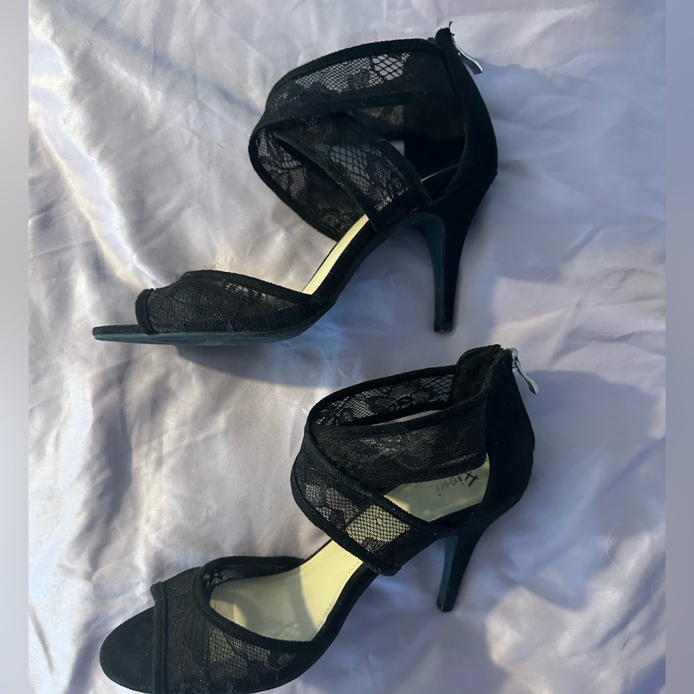 Black lacy heels